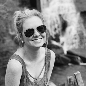 Meet your Posher, Hannah